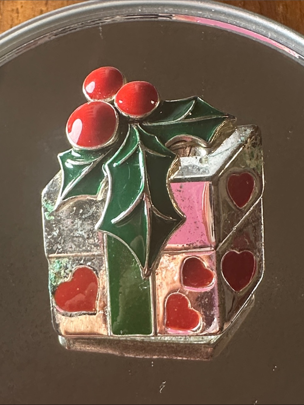 Holiday Gift Box Pin Brooch in Red and Green